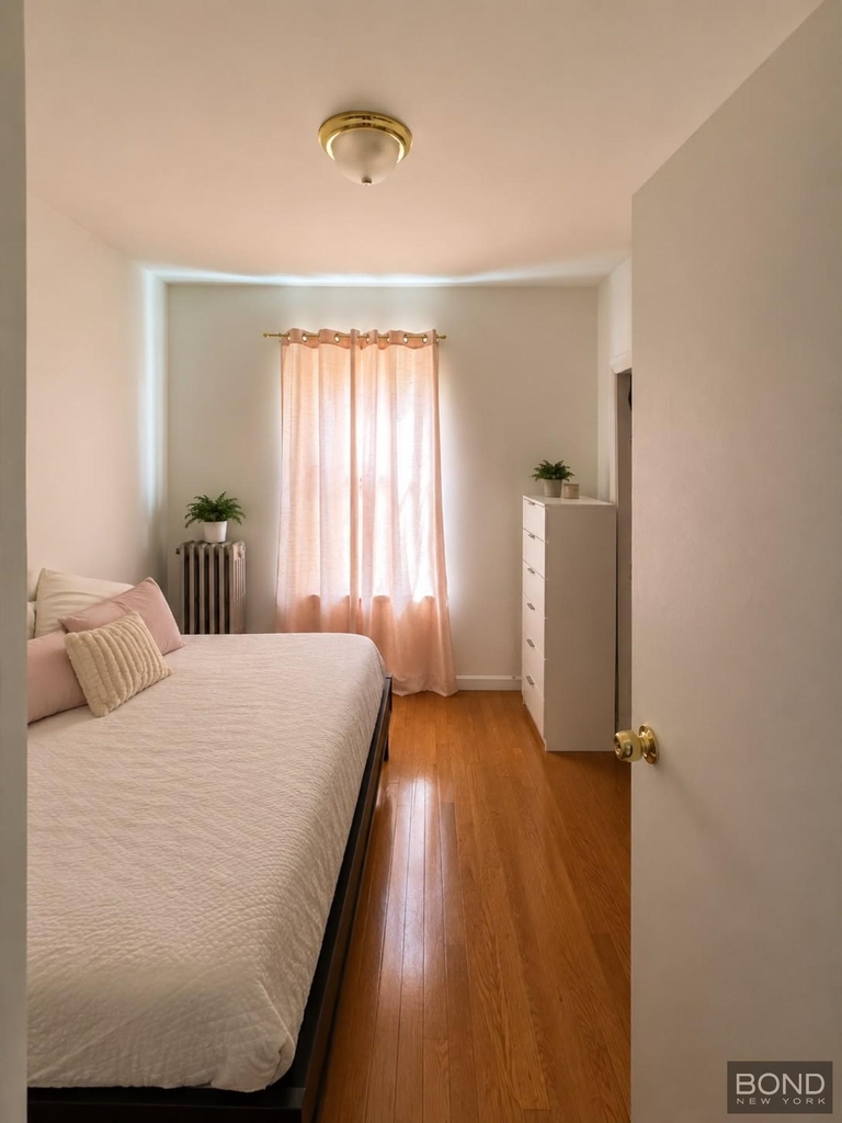 140 East 51st Street - Photo 4