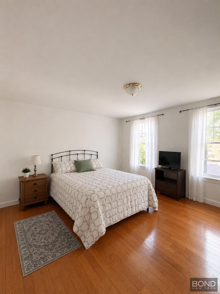 140 East 51st Street - Photo 3