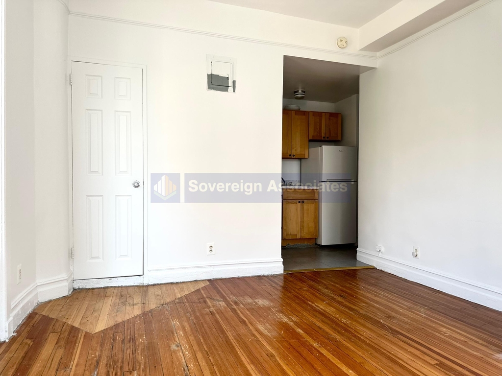 936 West End Avenue - Photo 4