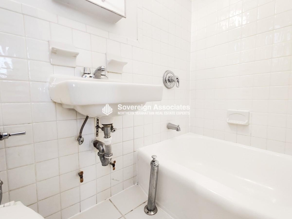 936 West End Avenue - Photo 3