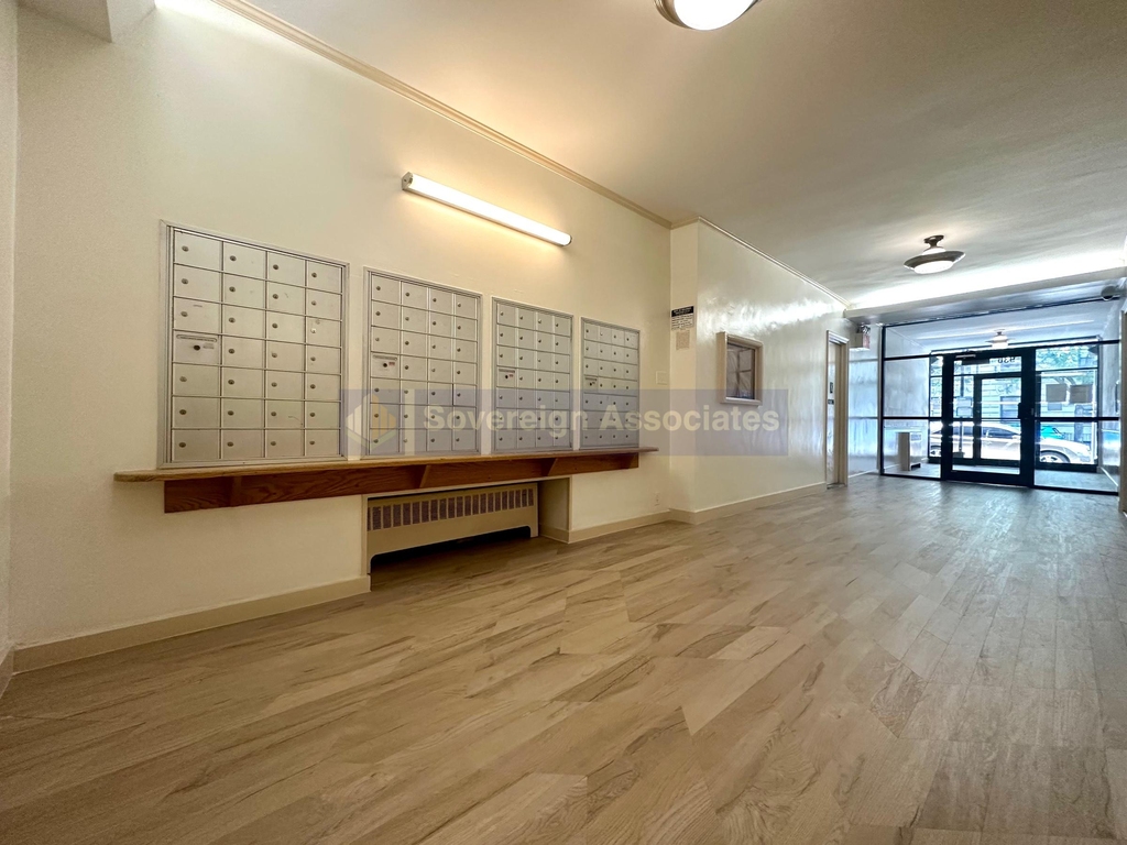 936 West End Avenue - Photo 6
