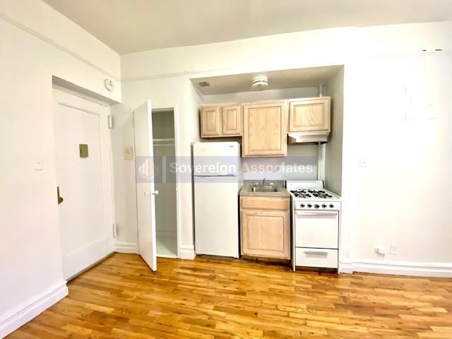 936 West End Avenue - Photo 3
