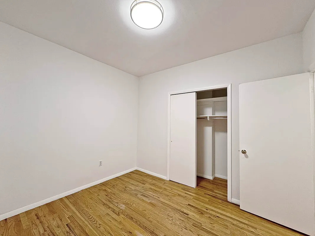 East 15th Street - Photo 3