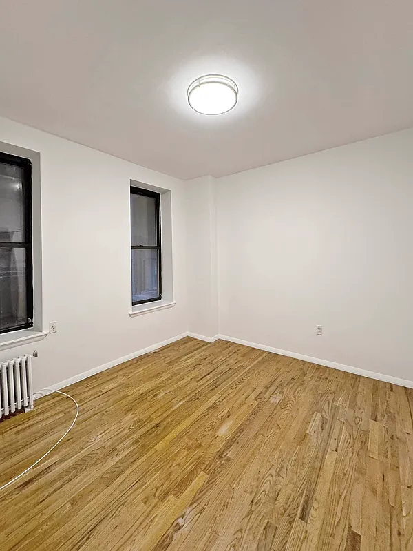 East 15th Street - Photo 2