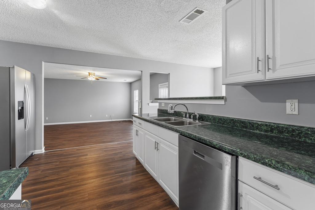 11925 Spring Lake Way - Photo 7