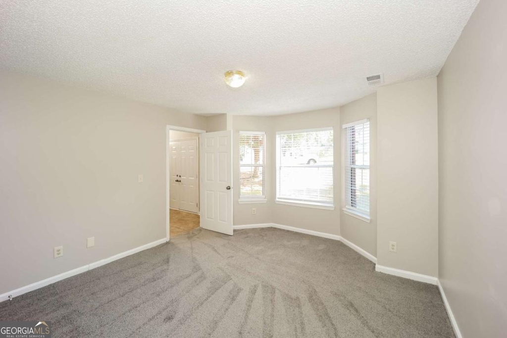 5176 Round Table Drive - Photo 11