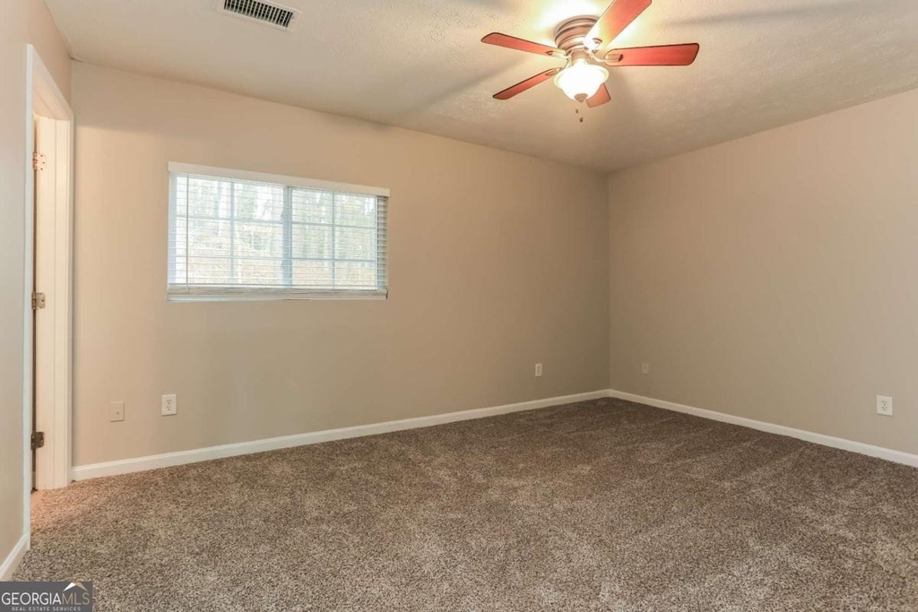 4981 Galbraith Circle - Photo 13