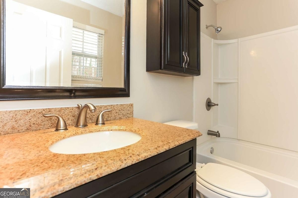 4981 Galbraith Circle - Photo 12