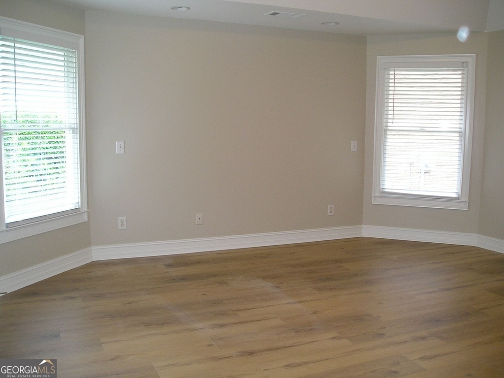 2830 The Terraces Way - Photo 12