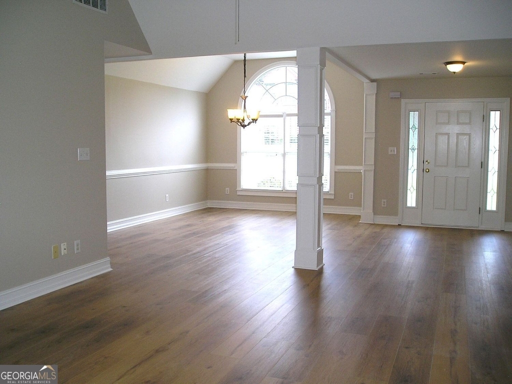 2830 The Terraces Way - Photo 5