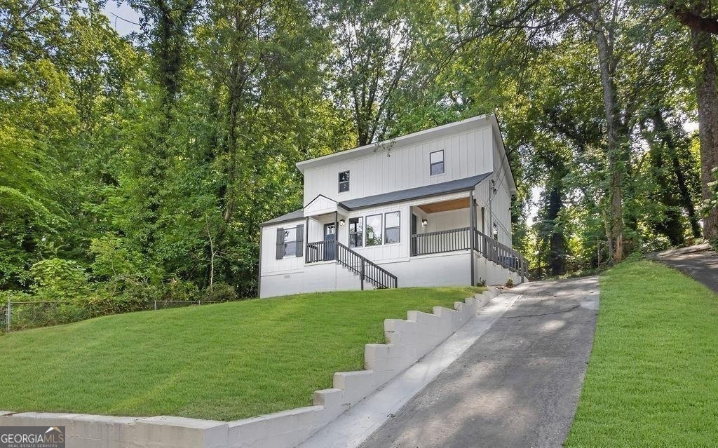 1080 Westmont Road Sw - Photo 0