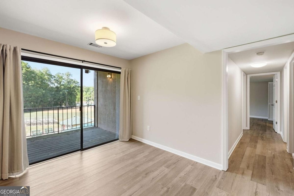 605 Candler Street - Photo 6