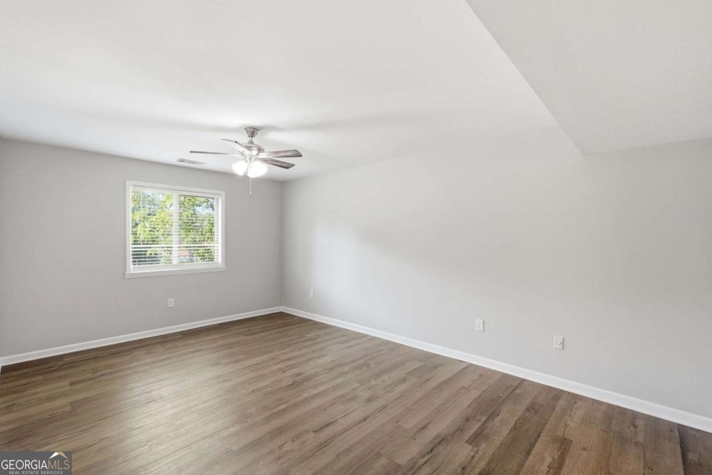 605 Candler Street - Photo 18