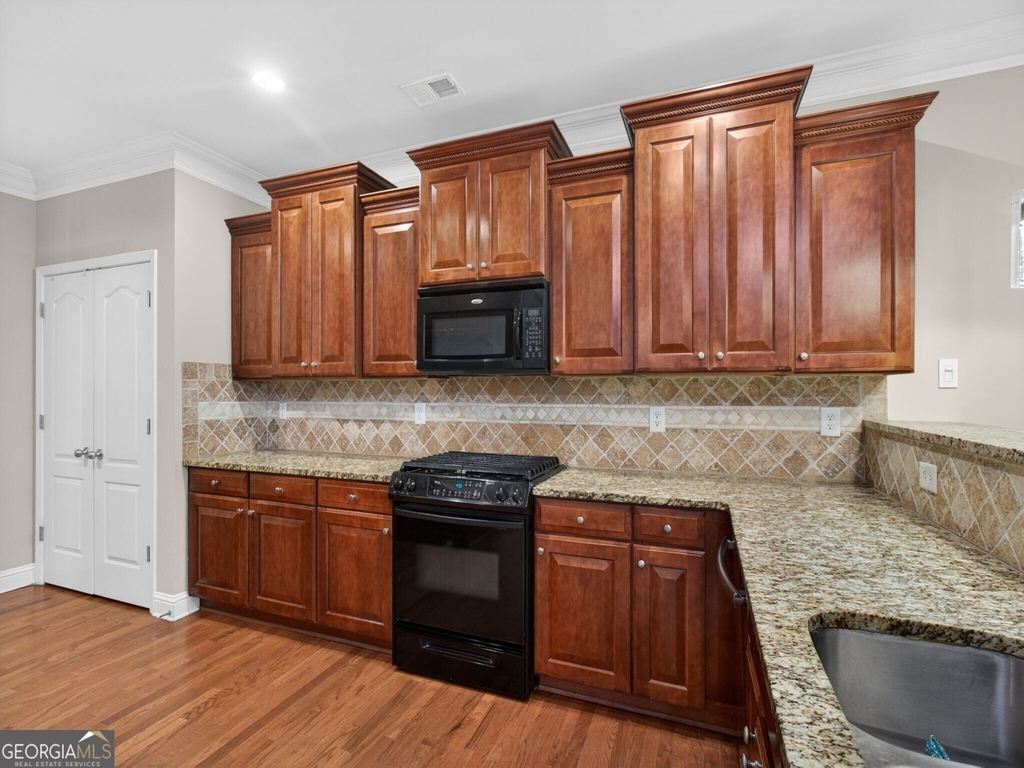 2935 Whitfield Avenue - Photo 24