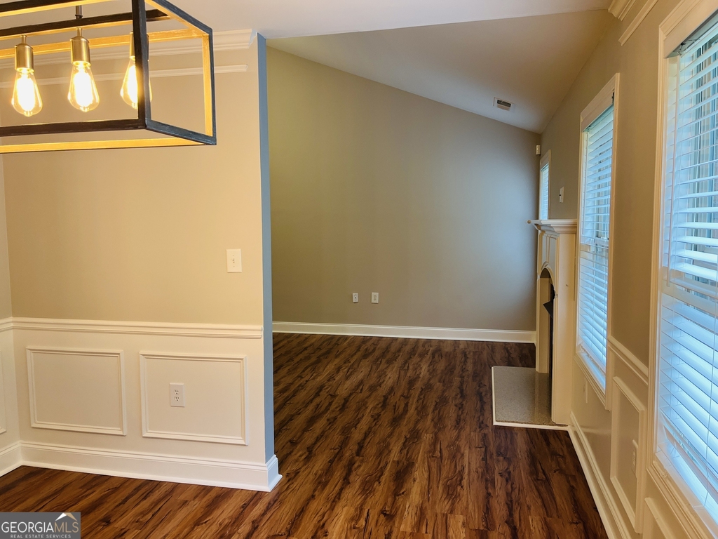 5750 Crest Hill Drive - Photo 11