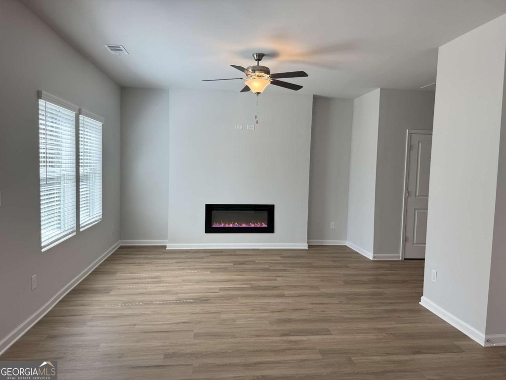 111 Woodside Court - Photo 1