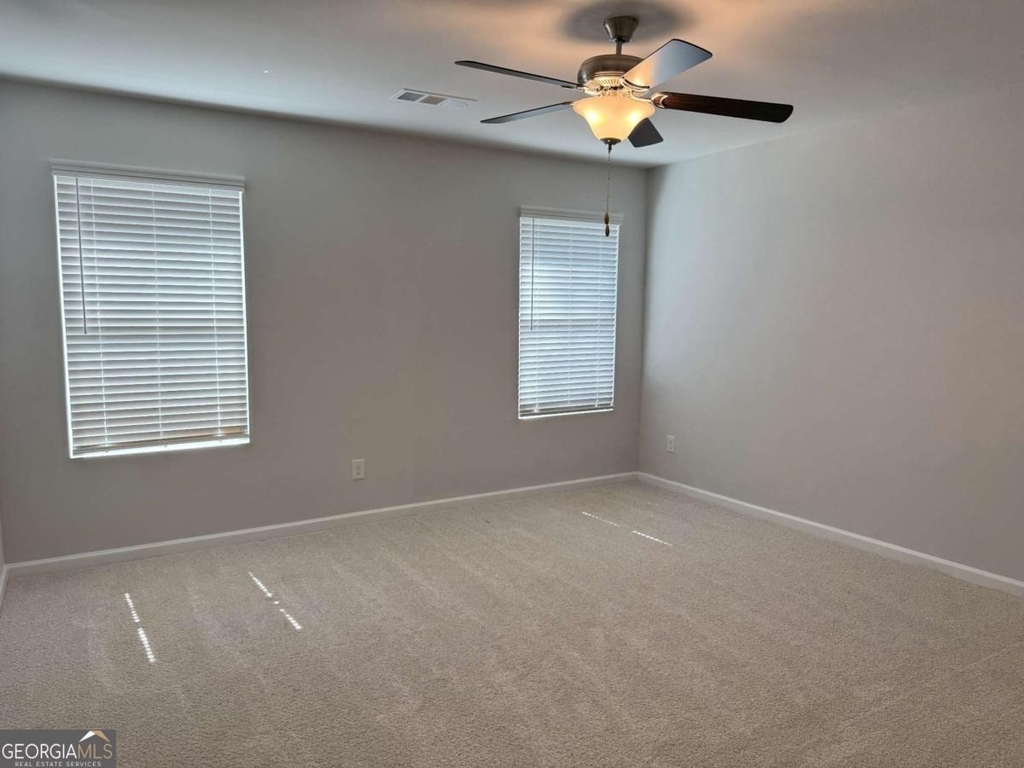 111 Woodside Court - Photo 8