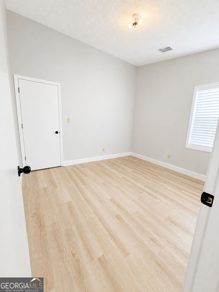 7061 N Shore Drive - Photo 12