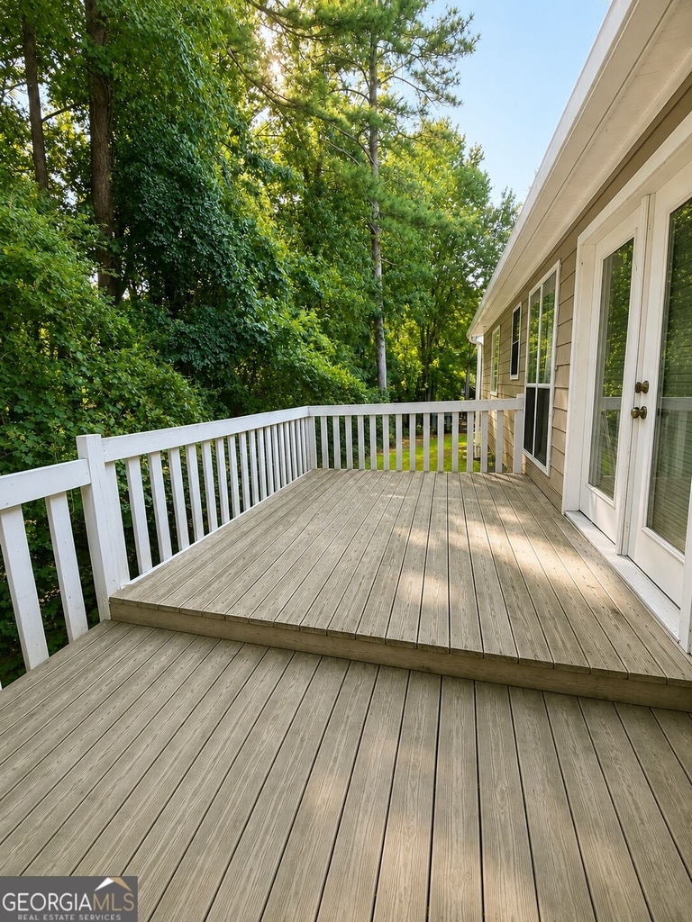 7061 N Shore Drive - Photo 15