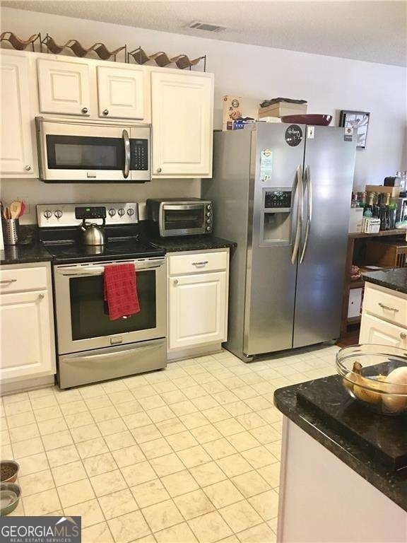 1634 Charleston Walk Se - Photo 4