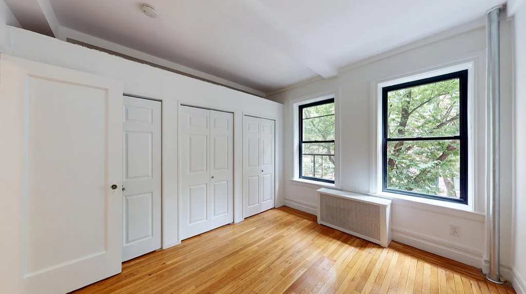 West 77th Street - Photo 5