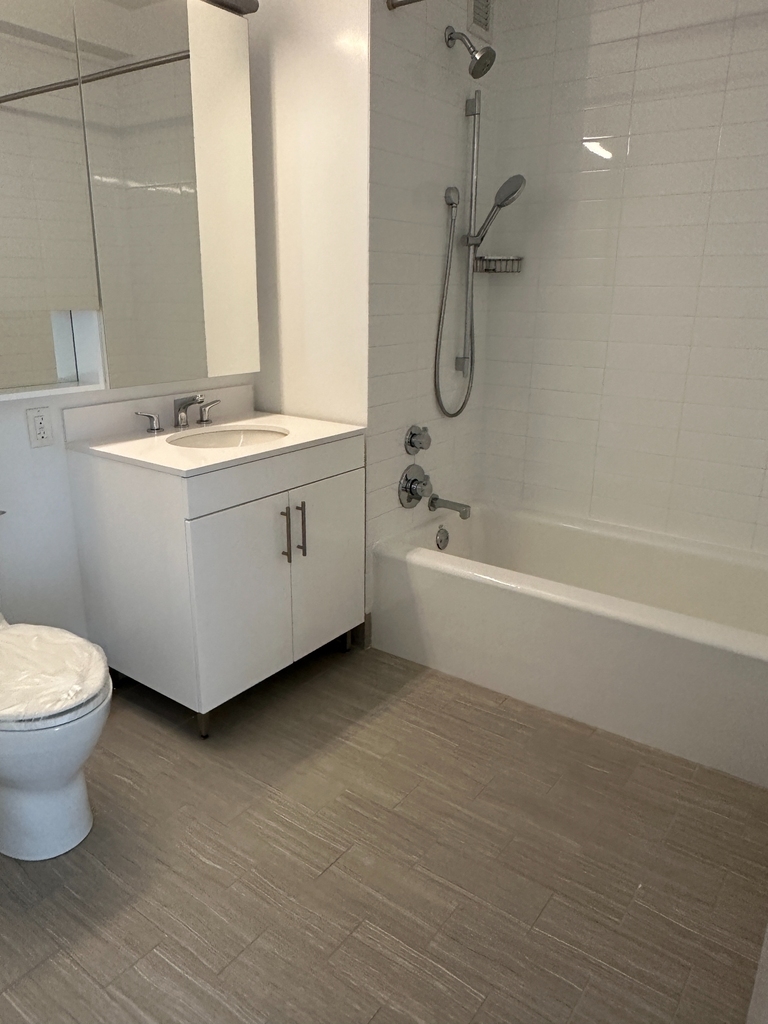 West 57th Street - Photo 9