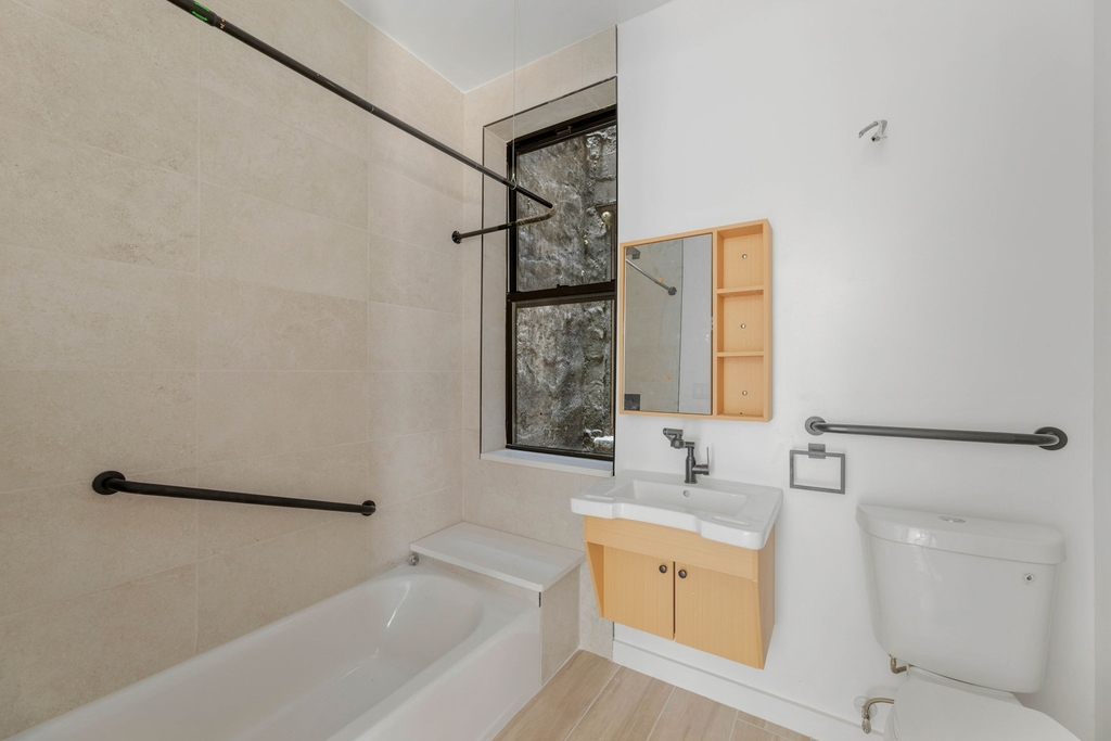 2111 Regent Place - Photo 5