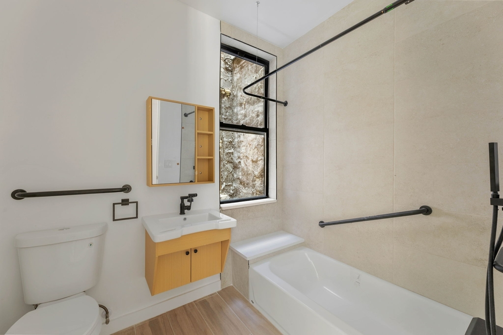 2111 Regent Place - Photo 5