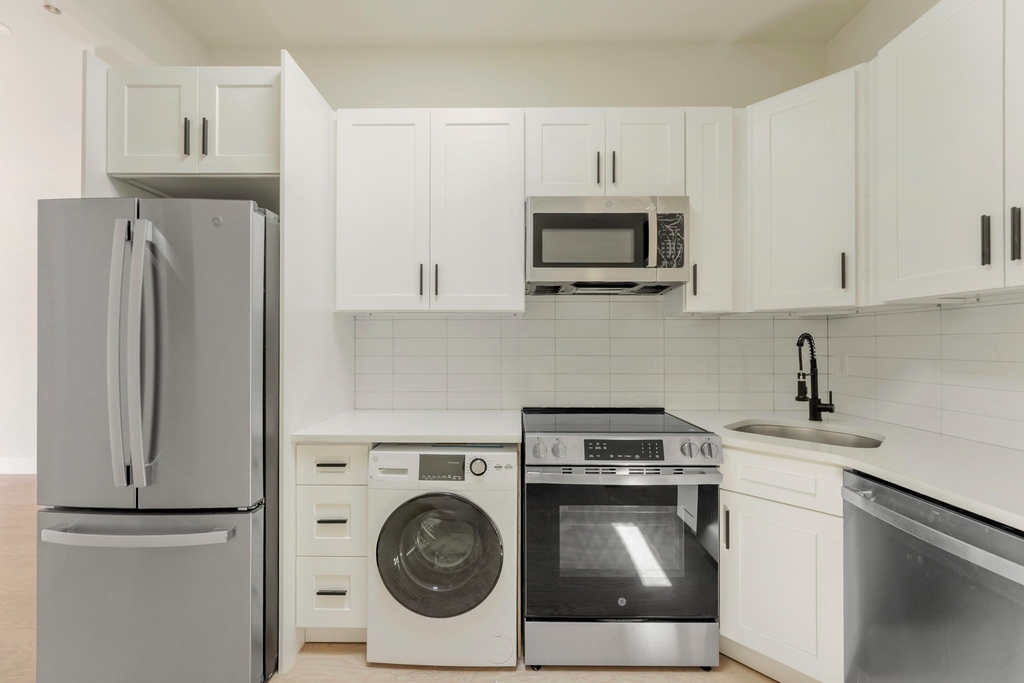 2111 Regent Place - Photo 4