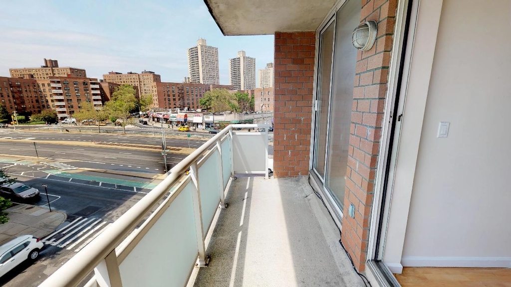 102-02 Queens Blvd - Photo 15
