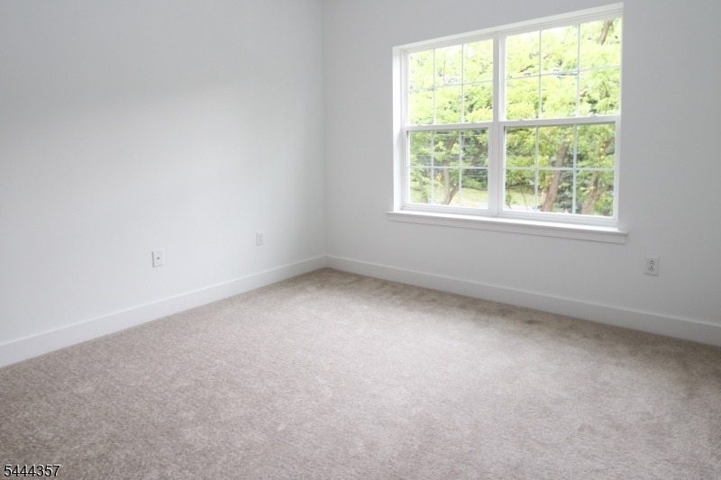 71 Veterans Way - Photo 19