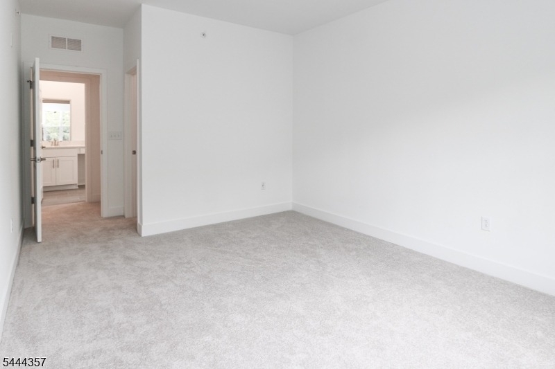 71 Veterans Way - Photo 22
