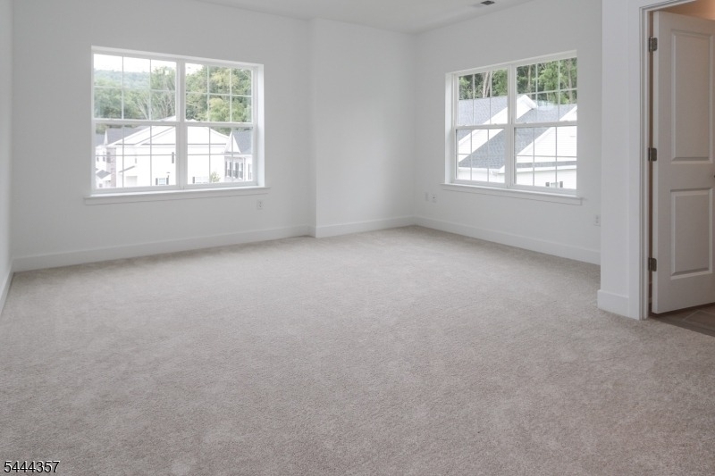 71 Veterans Way - Photo 15