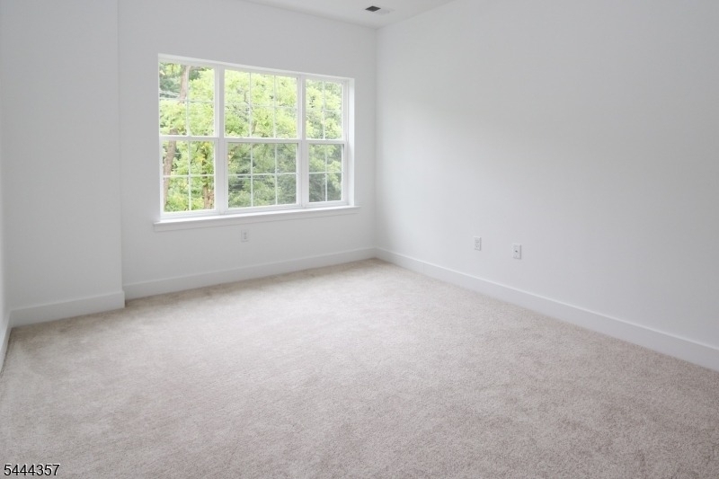 71 Veterans Way - Photo 21
