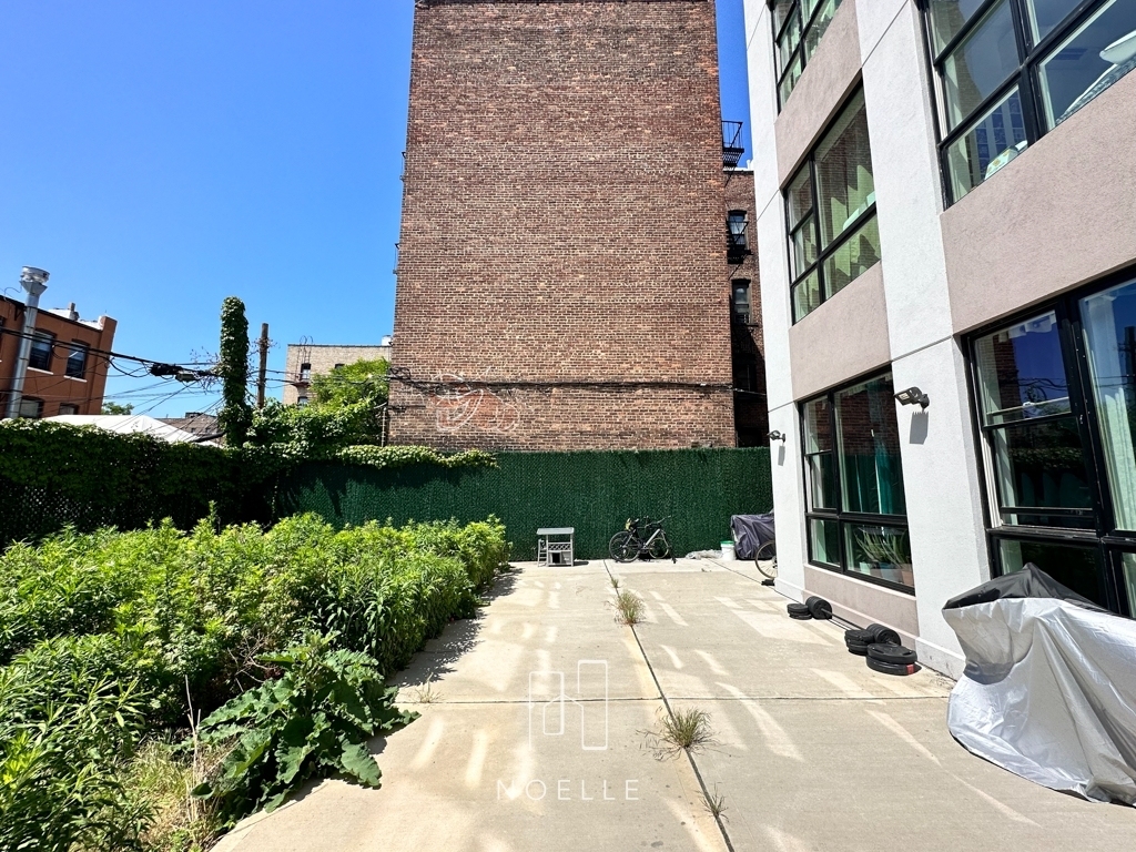 254 East 28th Street - Photo 9