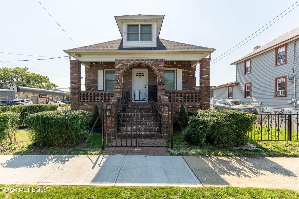 13 Fisher Avenue - Photo 0