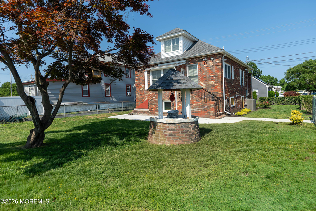 13 Fisher Avenue - Photo 3