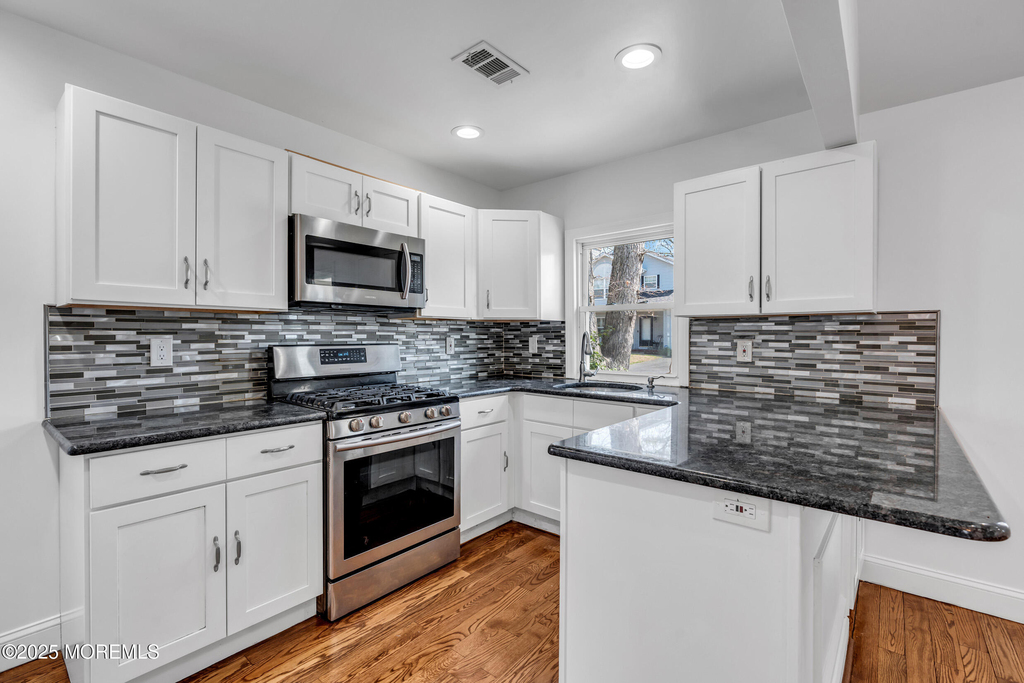351 Hulse Avenue - Photo 6