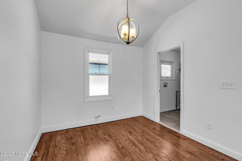 351 Hulse Avenue - Photo 4