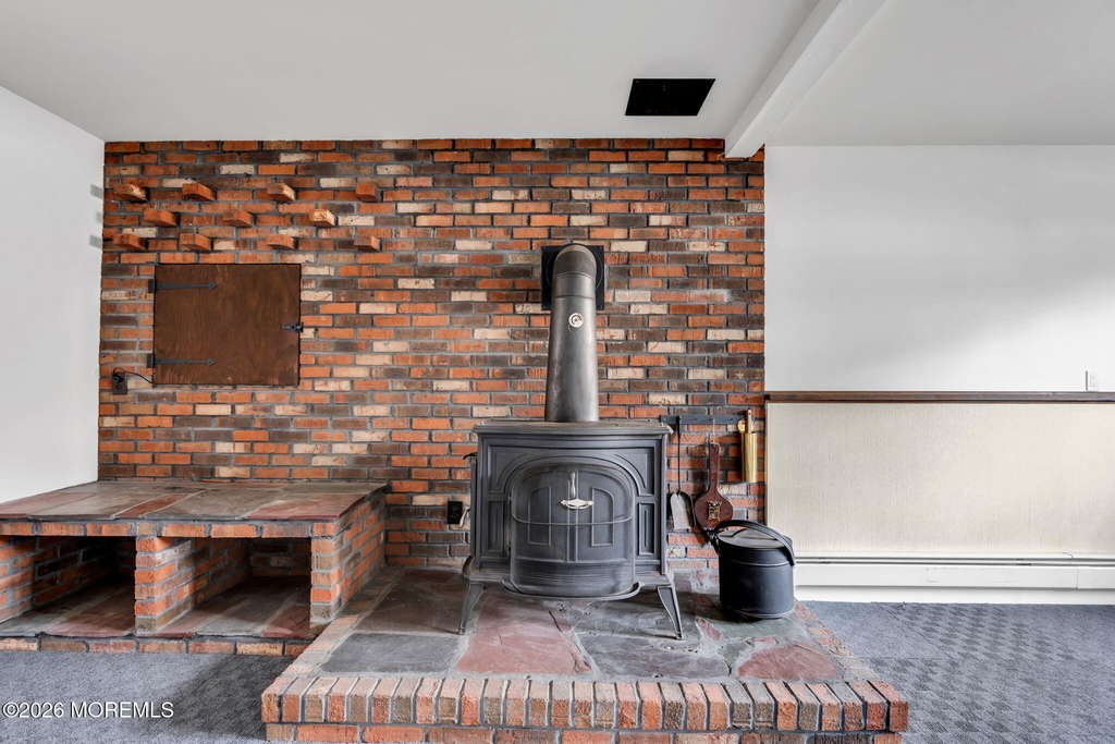 613 Champlain Street - Photo 10