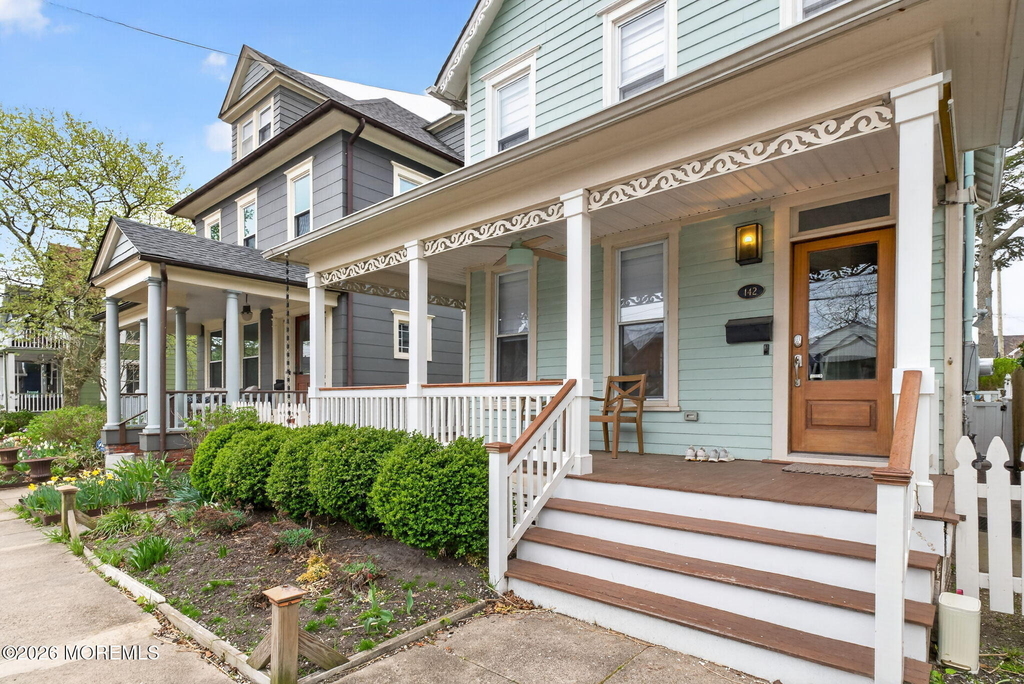 142 Heck Avenue - Photo 1
