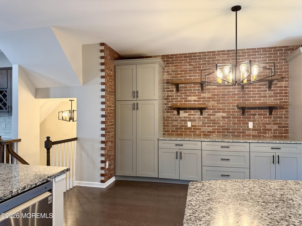 305 Spirit Way - Photo 13