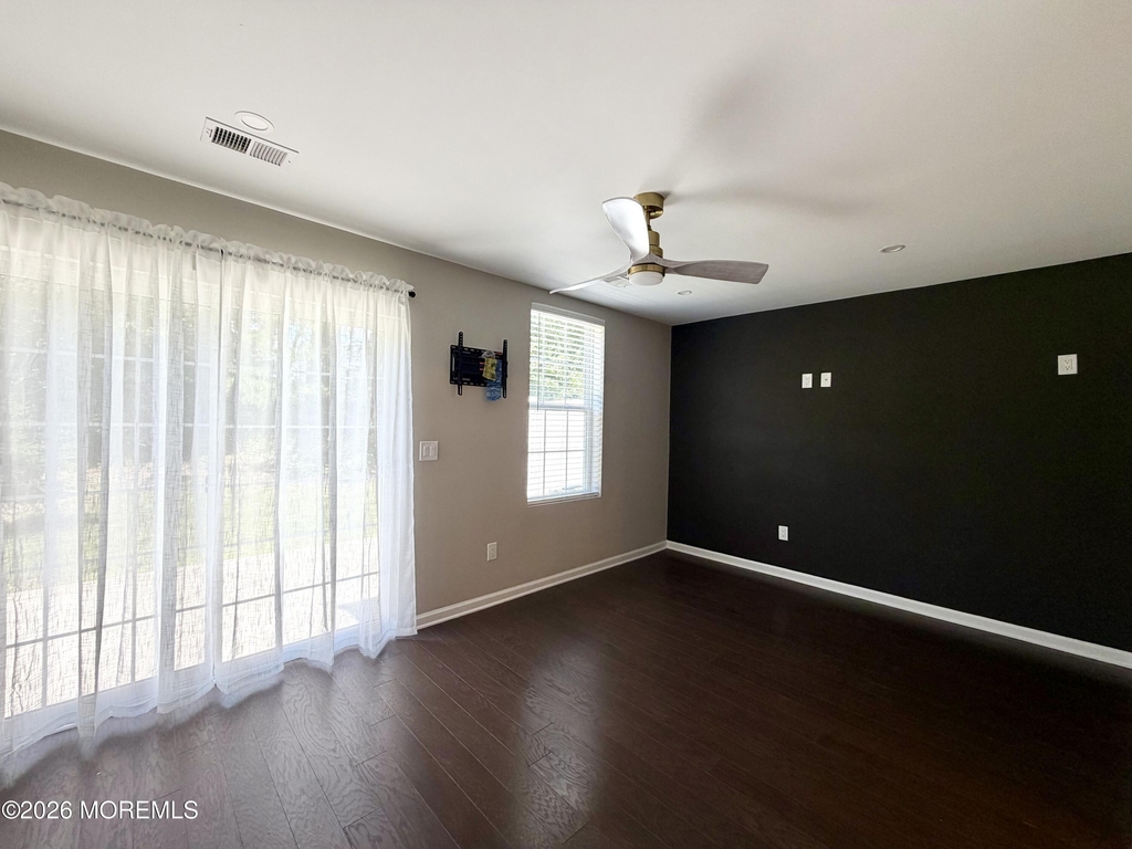 305 Spirit Way - Photo 7