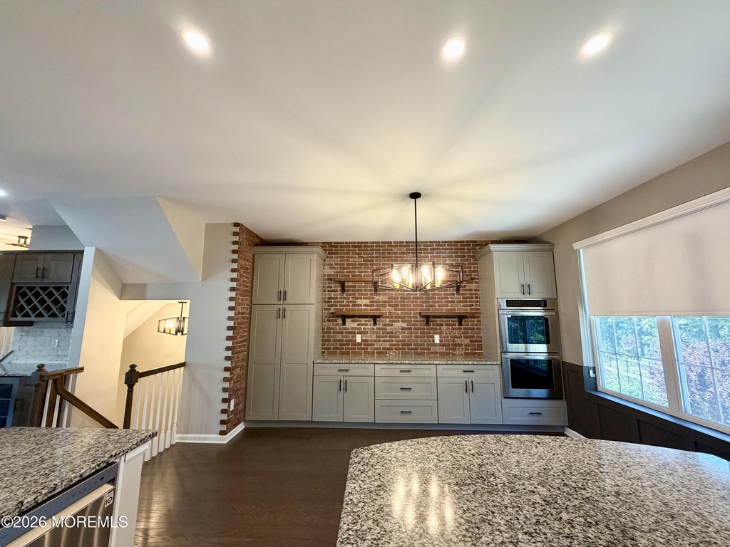 305 Spirit Way - Photo 14