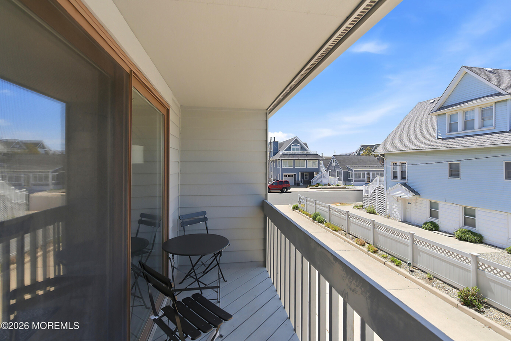 525 Sw Central Avenue - Photo 10