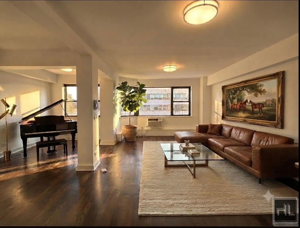 East 69 Street - Photo 0
