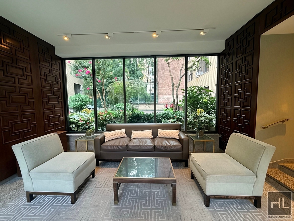 East 49 Street - Photo 0