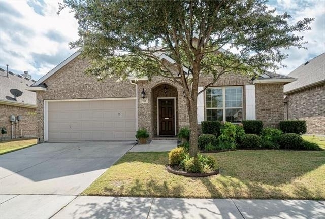 908 Lake Grove Drive - Photo 0