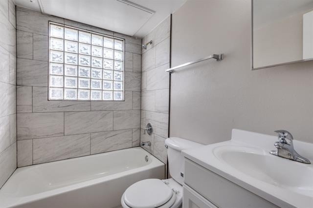 4915 Reiger Avenue - Photo 9