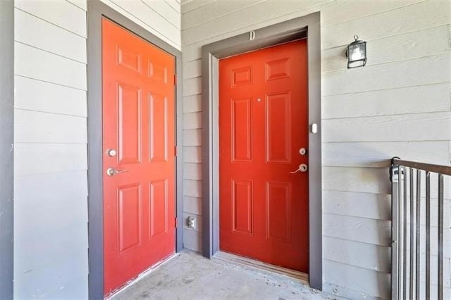 512 Hazelwood Drive - Photo 1